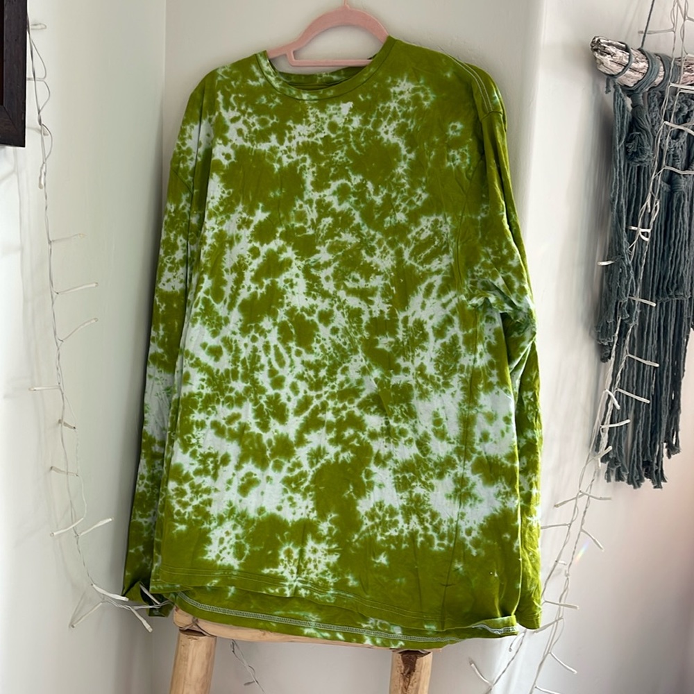 Home tie-dyed, green lime, Edo, white long sleeve T-shirt size 2XL